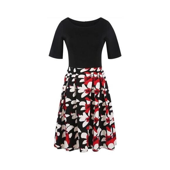 NWOT Women’s Floral Black and Red Dress With Pockets Size M - Picture 2 of 2